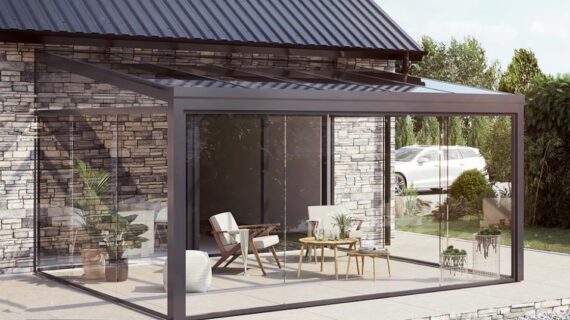 Pergola v záhrade